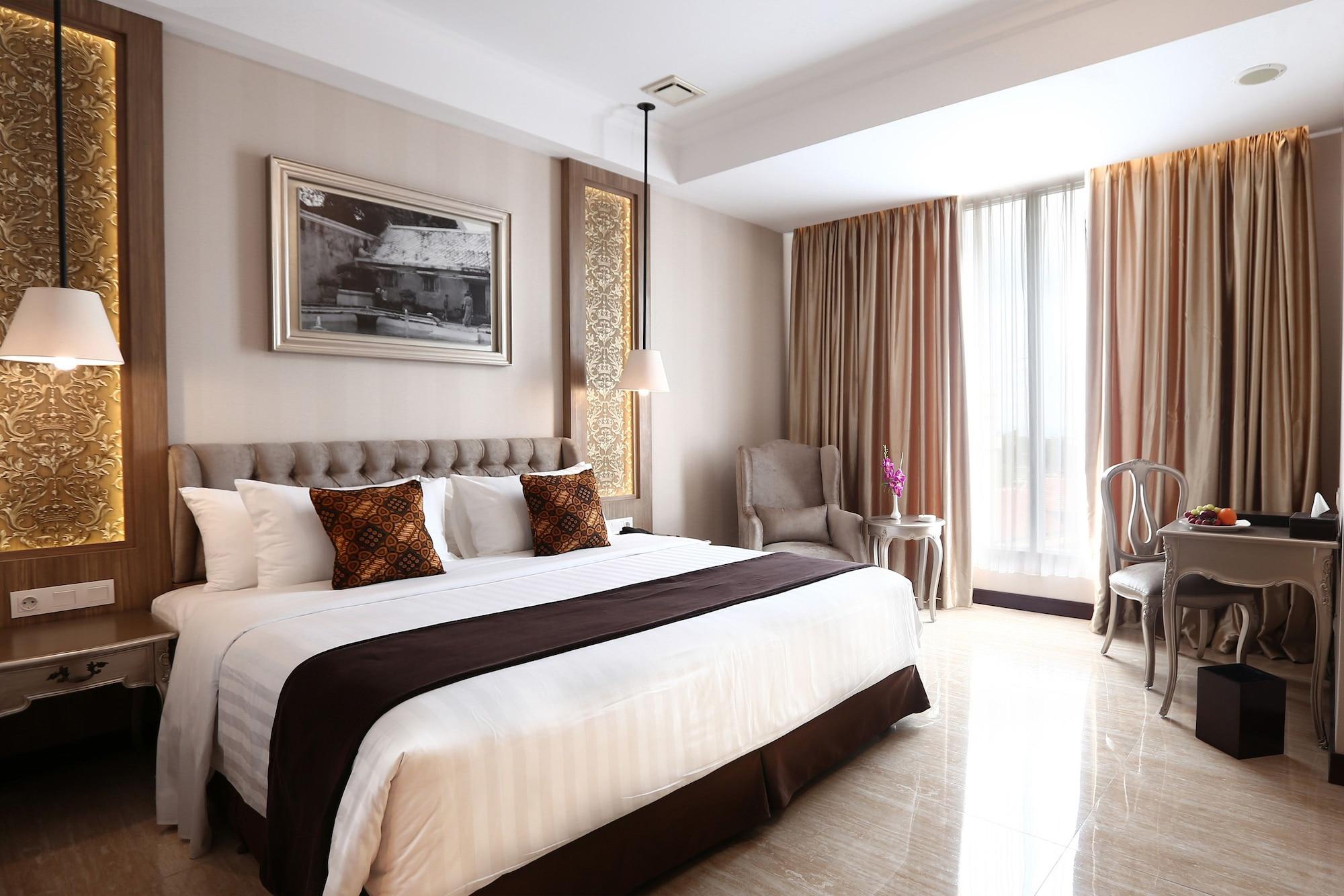 Grand Keisha Yogyakarta Hotel Kejayan Exterior photo