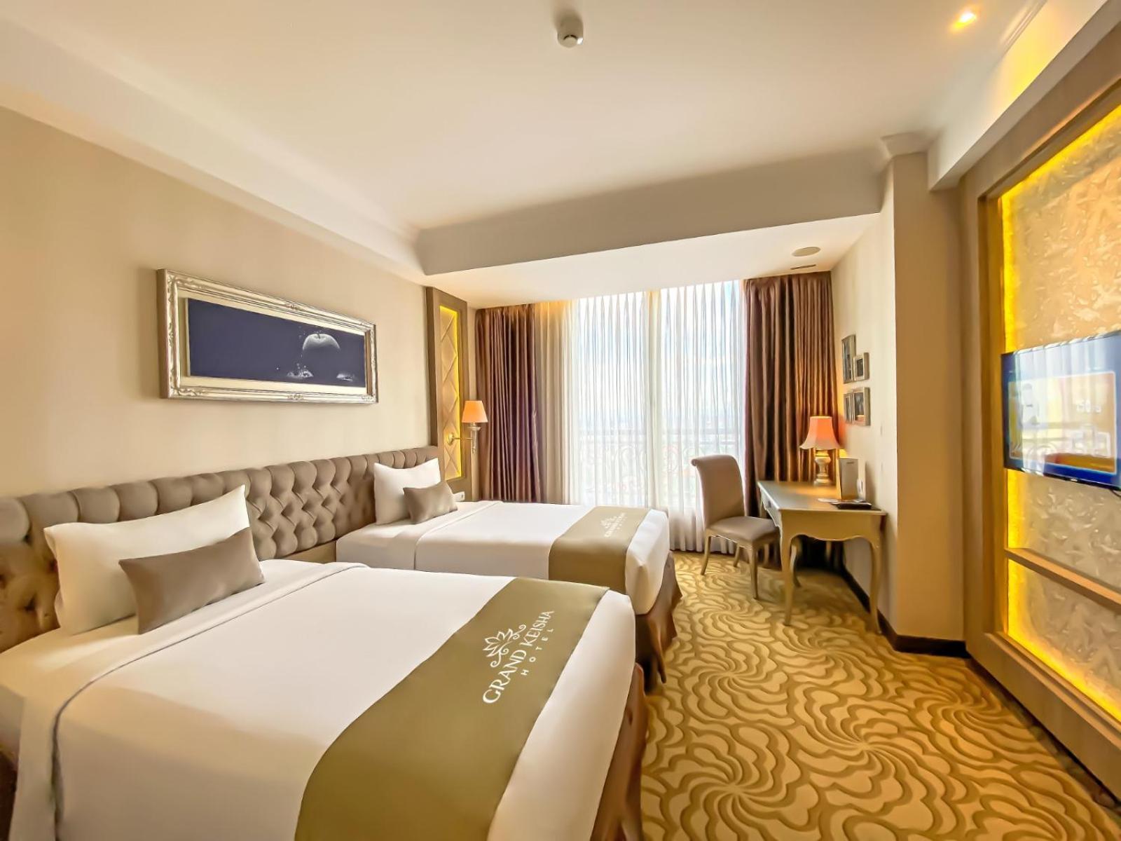 Grand Keisha Yogyakarta Hotel Kejayan Exterior photo