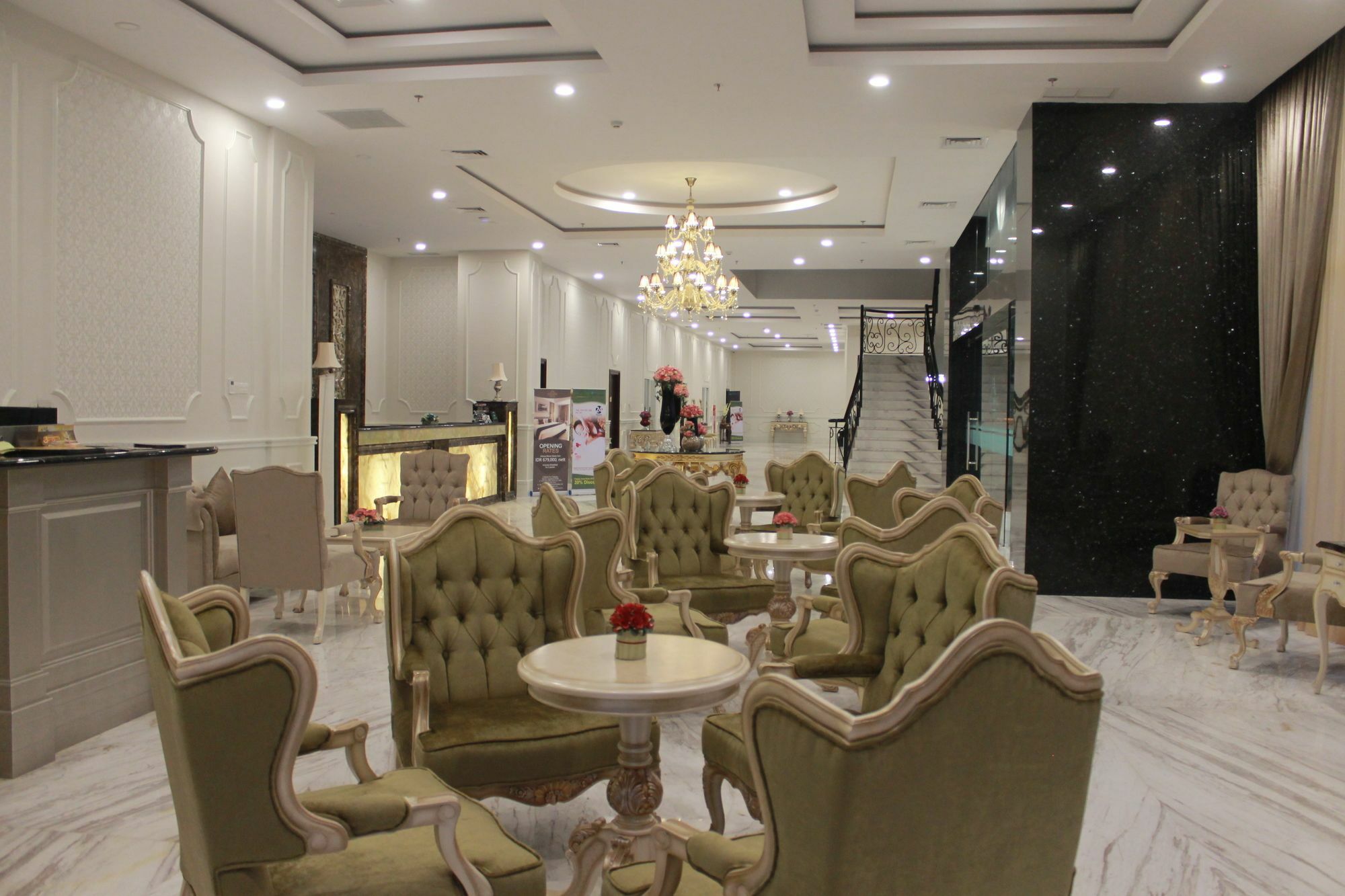 Grand Keisha Yogyakarta Hotel Kejayan Exterior photo