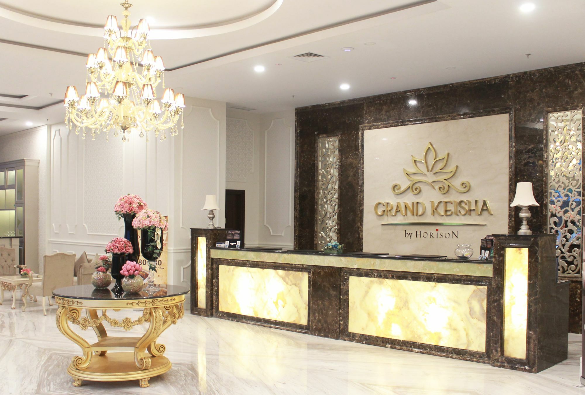 Grand Keisha Yogyakarta Hotel Kejayan Exterior photo